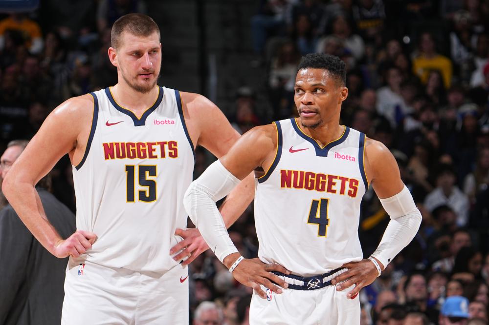 手张某谈到 手张某谈到