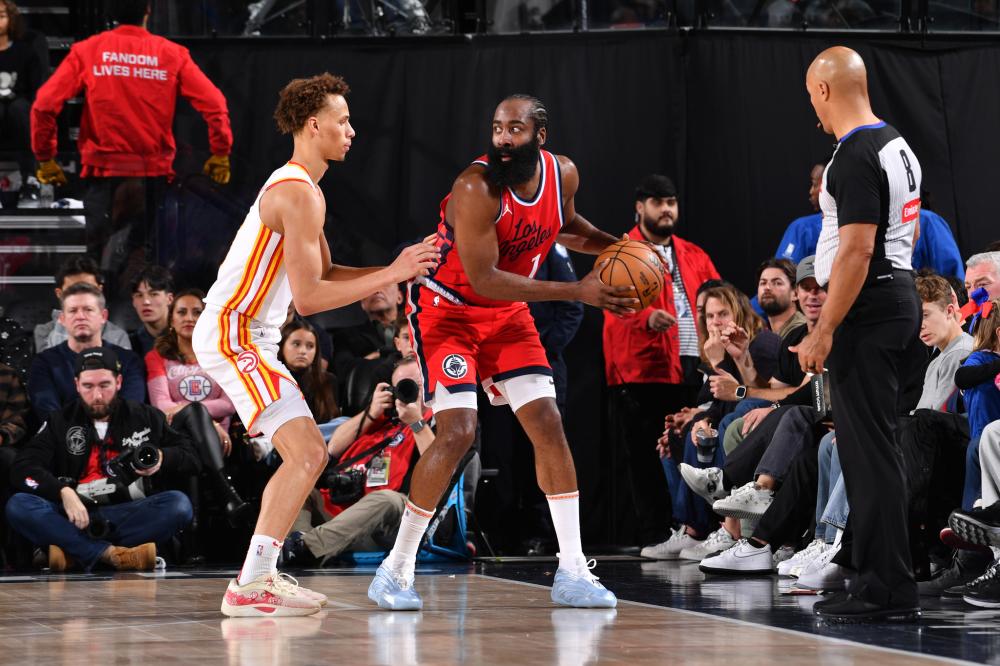 励我们每一 励我们每一