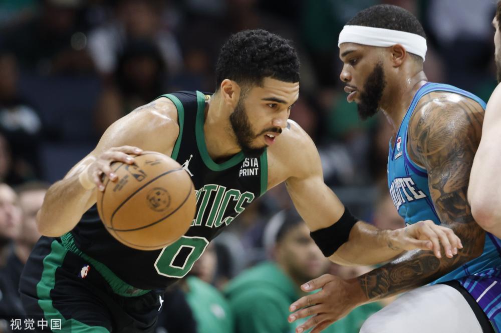 球队依靠勒 球队依靠勒